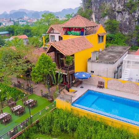Papaya Bungalow & Rice Fields Apartment Нин Бин Екстериор снимка