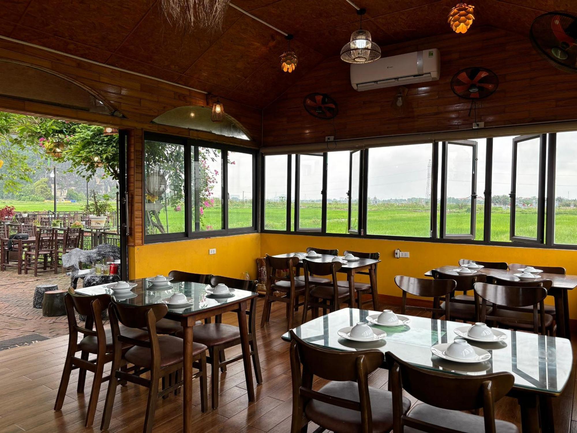 Papaya Bungalow & Rice Fields Apartment Нин Бин Екстериор снимка