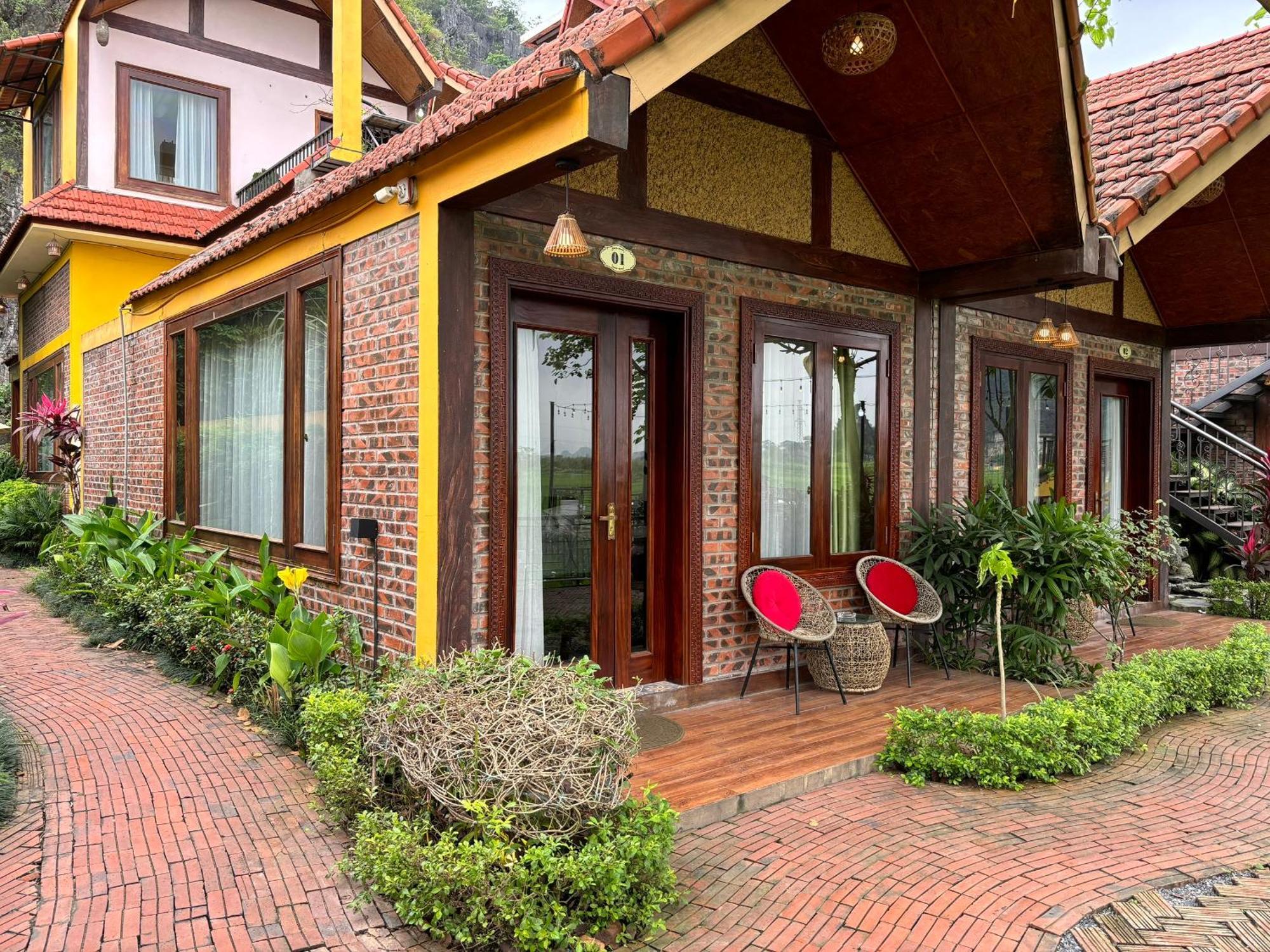 Papaya Bungalow & Rice Fields Apartment Нин Бин Екстериор снимка